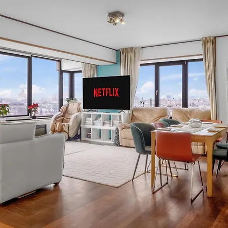 Luxurious Downtown Penthouse With Spectacular Panorama *