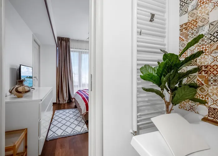 Luxurious Downtown Penthouse With Spectacular Panorama