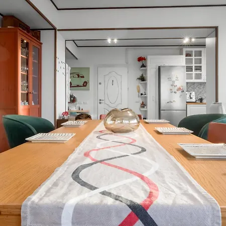 Apartment Luxurious Downtown Penthouse With Spectacular Panorama