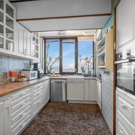 Luxurious Downtown Penthouse With Spectacular Panorama Bükreş